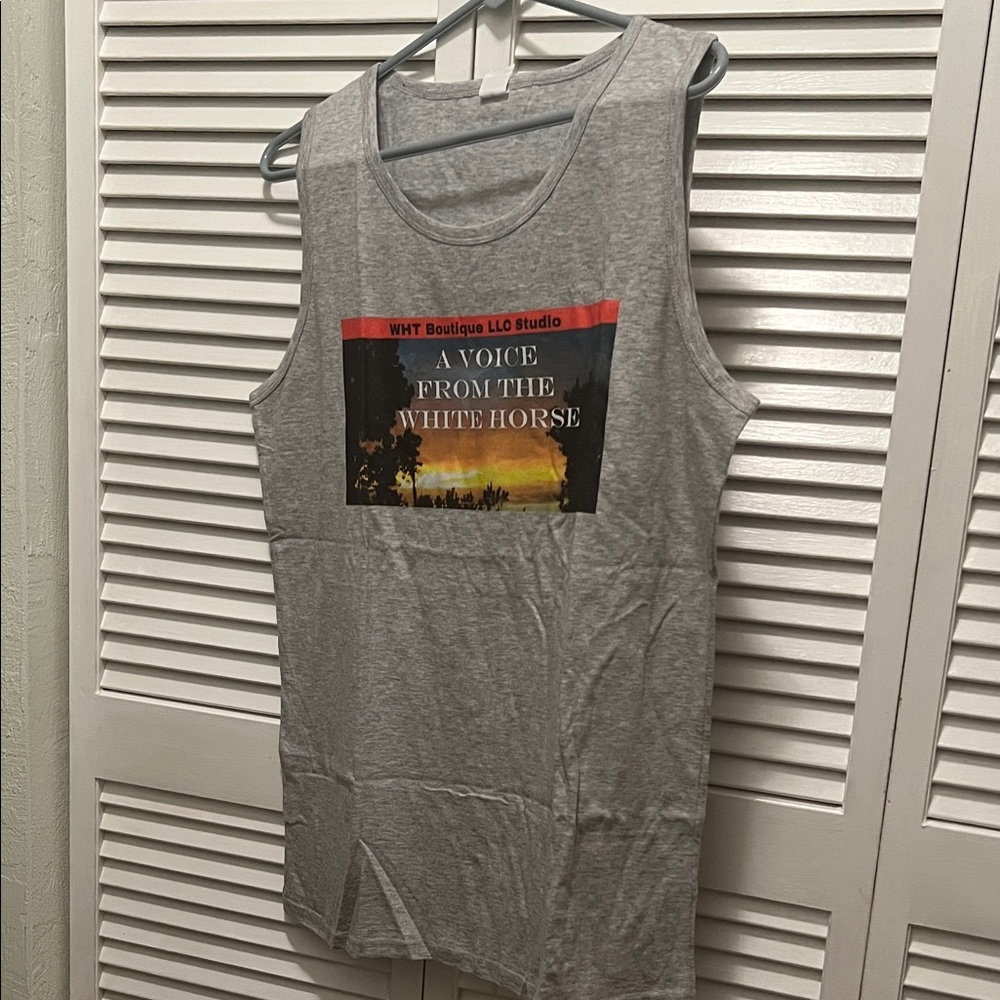 # 0662** Unisex Gray Sleeveless Graphic AVFTWH Workout Shirt